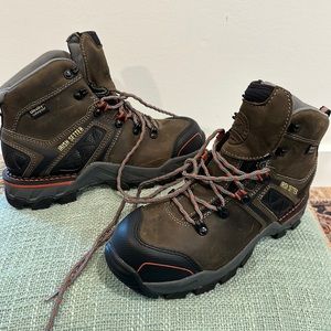 Irish Setter Women's Hikers; size 7.5